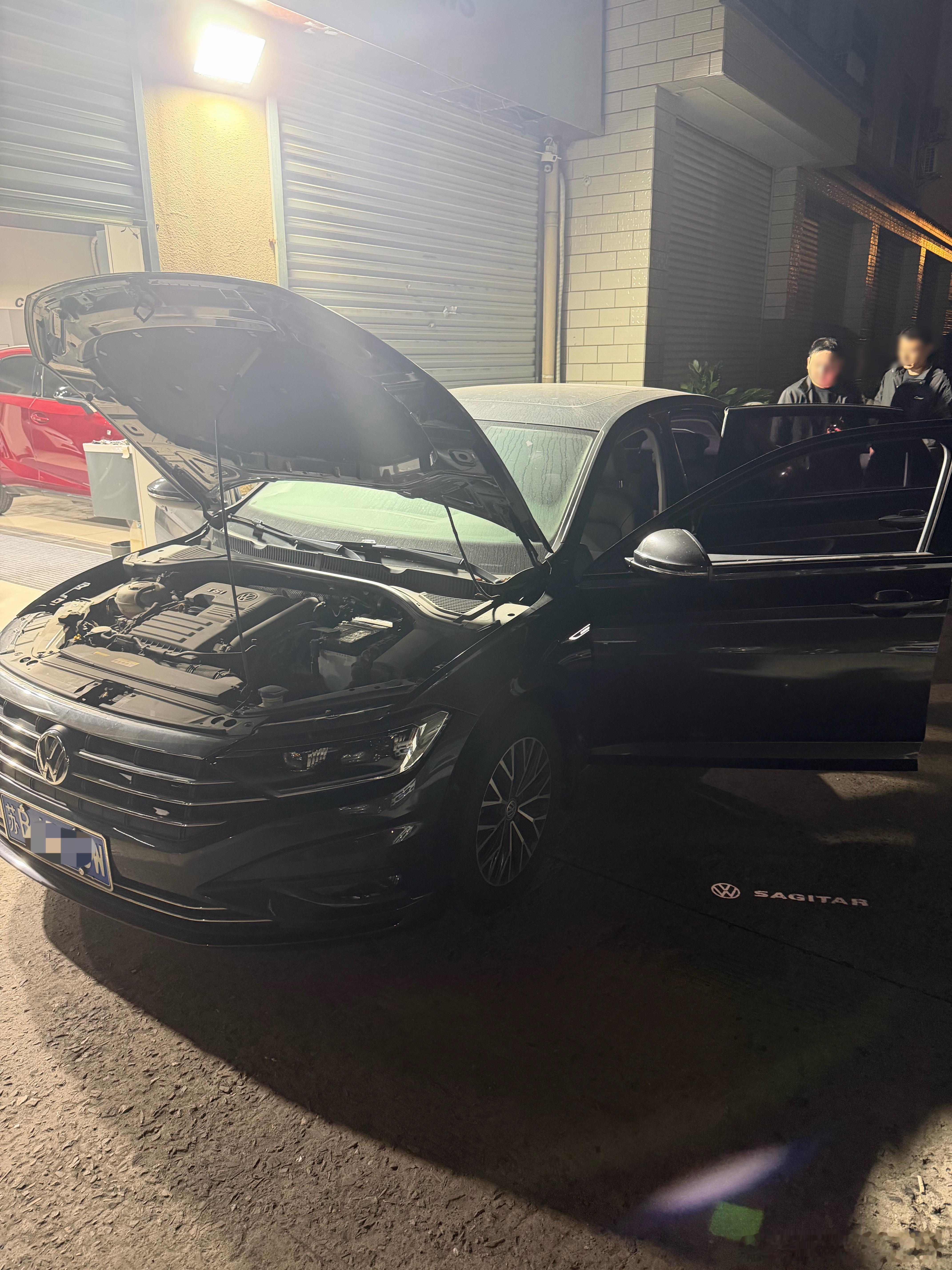 给我们做油漆的大哥带朋友来看速腾，他朋友也是做钣喷的，上来一句给我cpu干烧了…