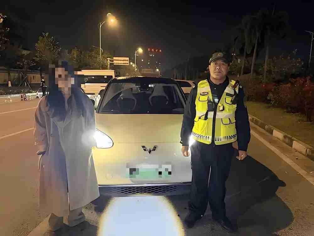 喜提新车竟连闯5红灯！女子信“临牌随便开”被扣30分，这谣言坑惨多少人……

浙