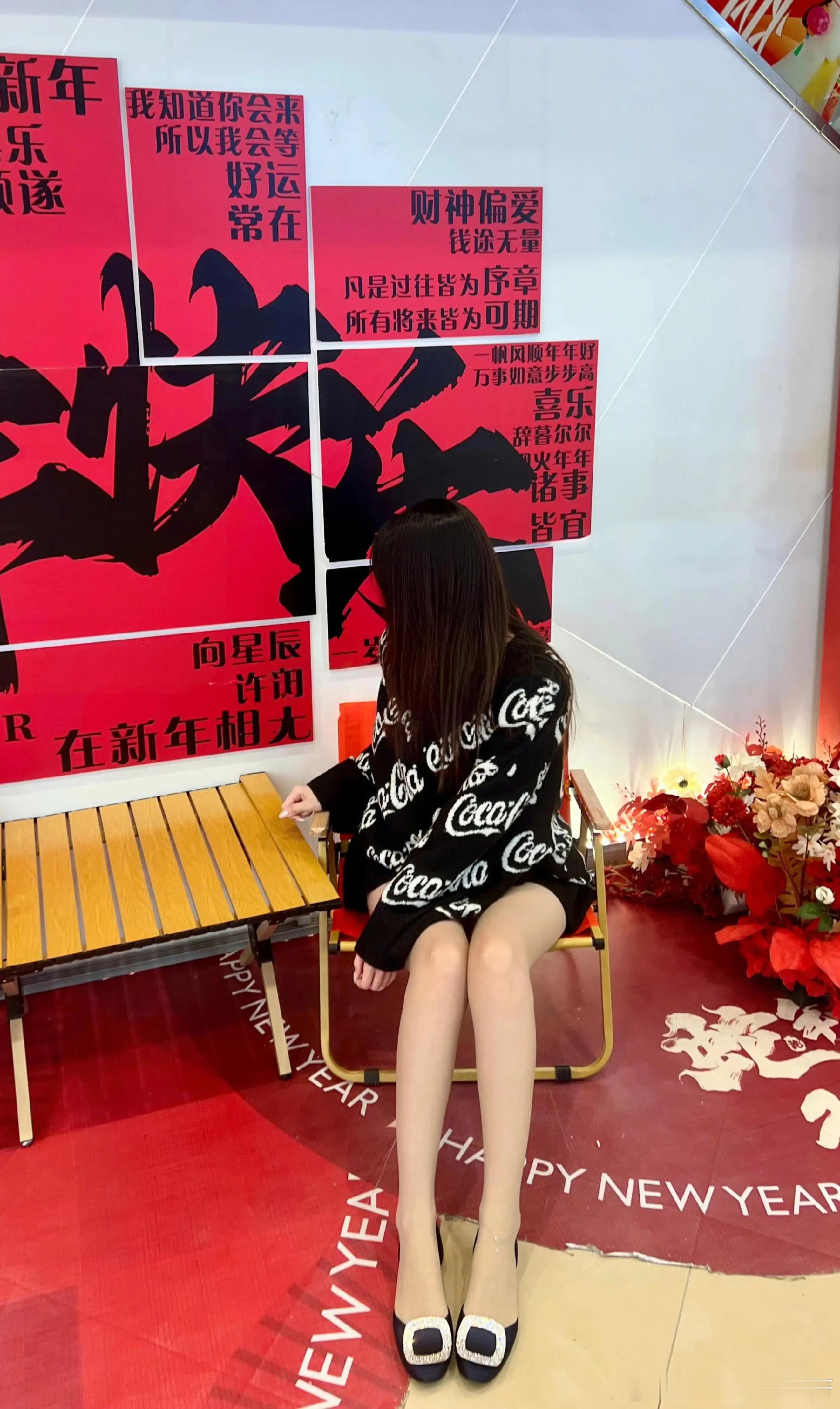 方扣单鞋与丝袜脚链~ ​​​