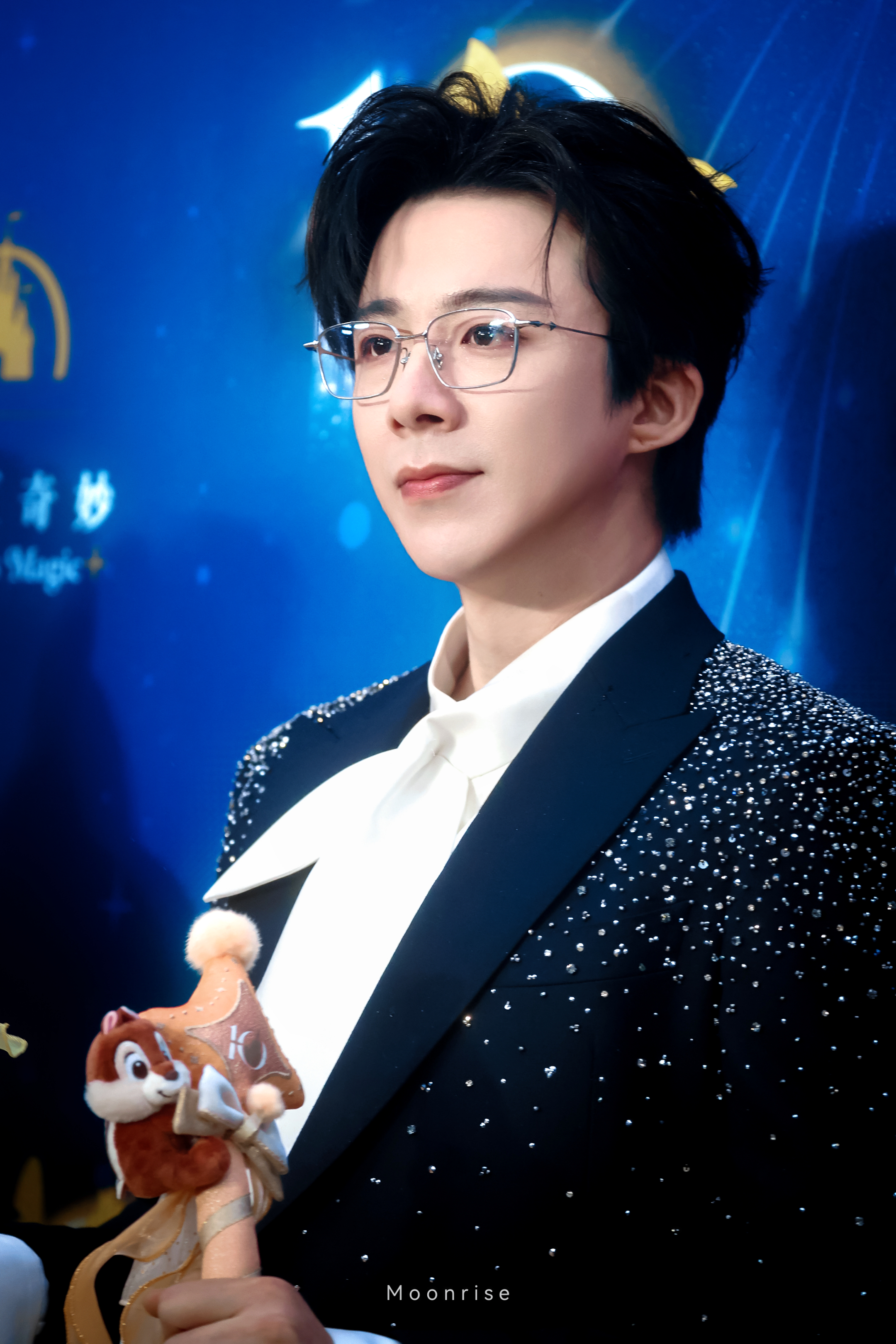 🌌刘宇宁迪士尼王子回家