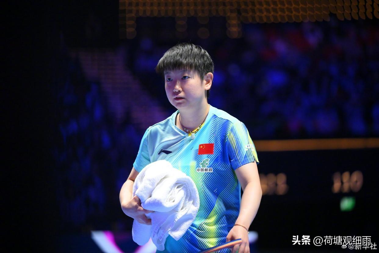 蒯曼近两年几乎每次大赛和WTT高积分赛事都和孙颖莎抽到一个半区，只有翻过孙颖莎这