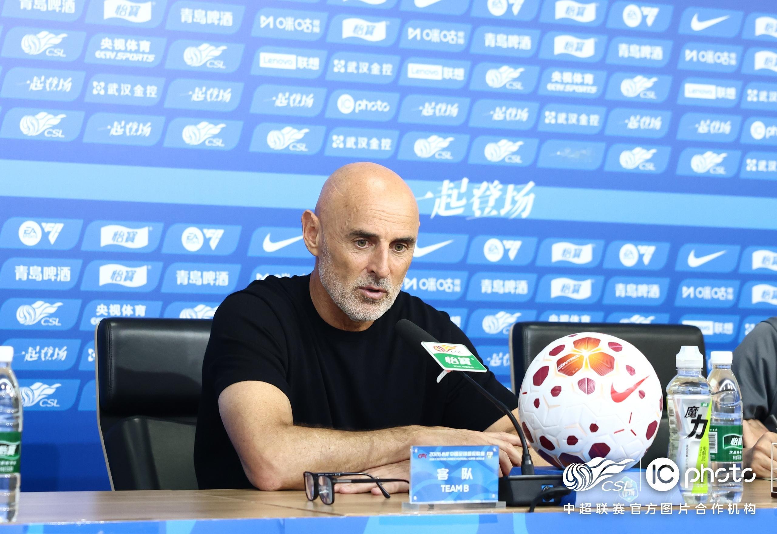 武汉三镇2比3上海海港 赛后新闻发布会，穆斯卡特对比赛进行总结：“我们非常清楚目