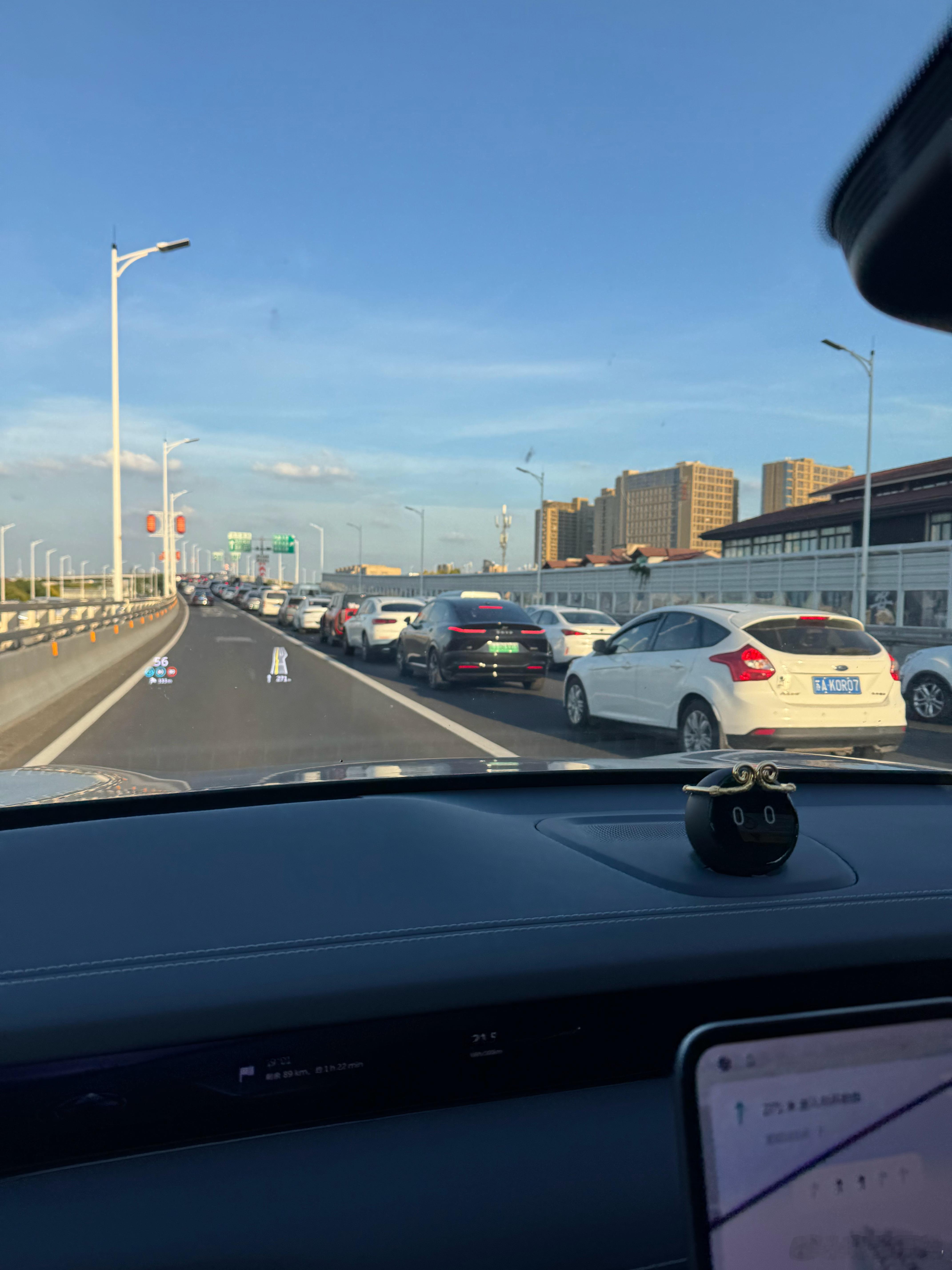 从当初的每天想抓怕野生乐道L60，到现在已经懒得拍了，因为60确实多。这张图里面