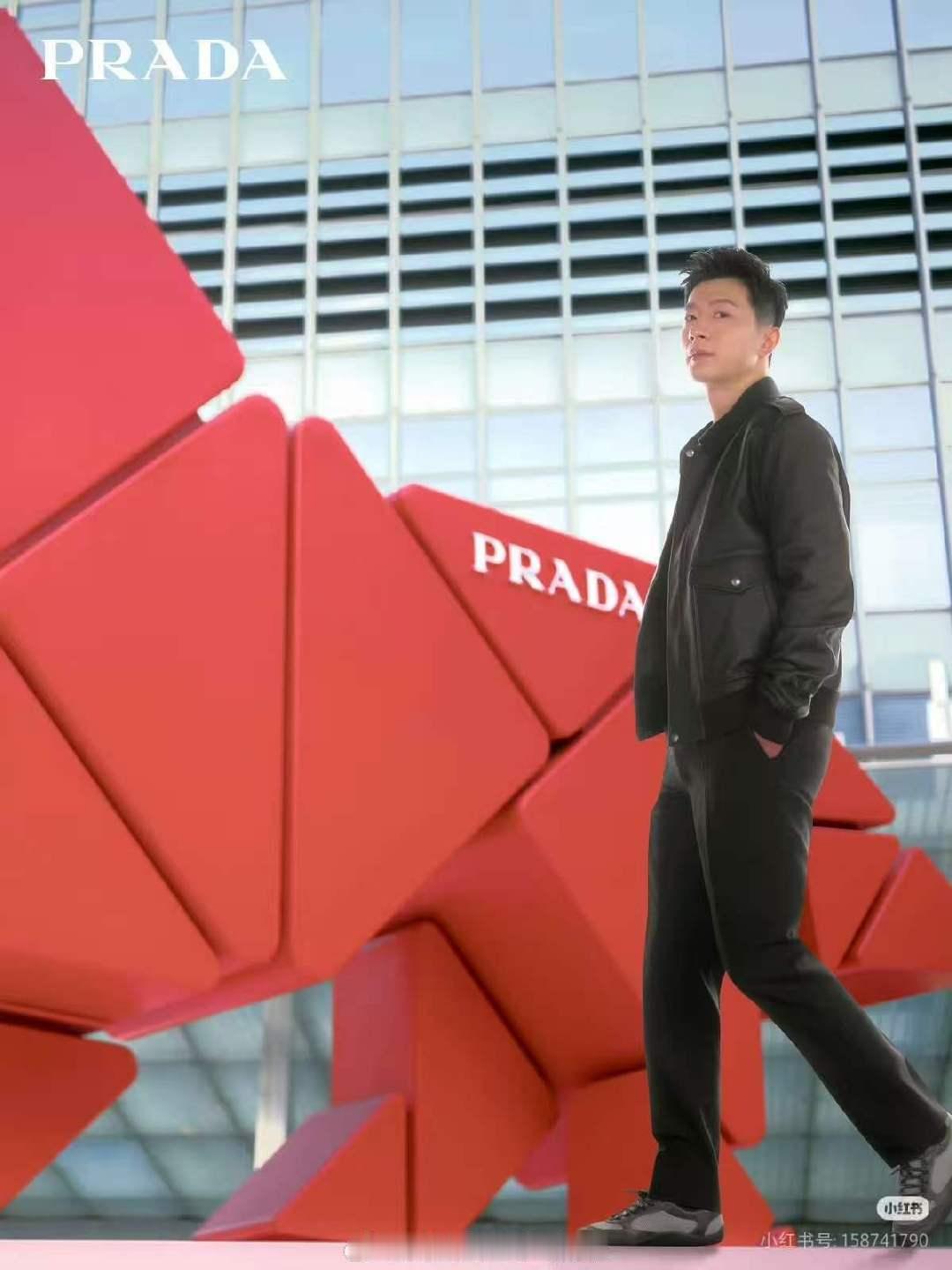杨幂马龙陈昊宇prada新春大片杨幂马龙陈昊宇prada大片 杨幂马龙陈昊宇pr