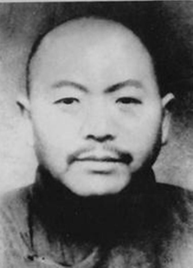1941年，日军强行抓来30多位年轻漂亮的姑娘，就在女孩们害怕的大哭时，一名汉奸
