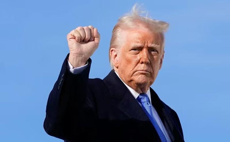 怪不得特朗普一直喜欢当总统，原来他担任总统的时候是真的很赚钱！而且他也可以利用职