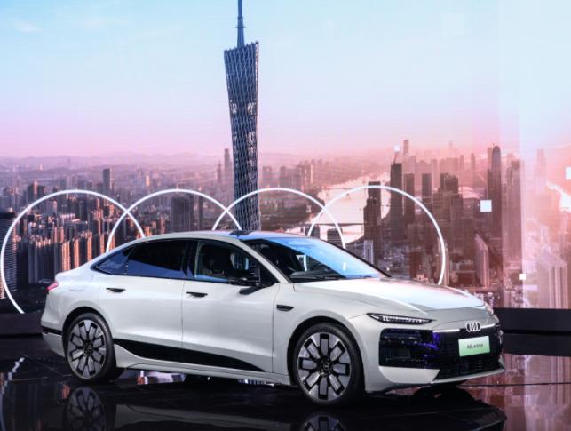 灯光居然也会沟通？一汽奥迪A6L e-tron的尾灯设计兼具美感和实用
灯光不止
