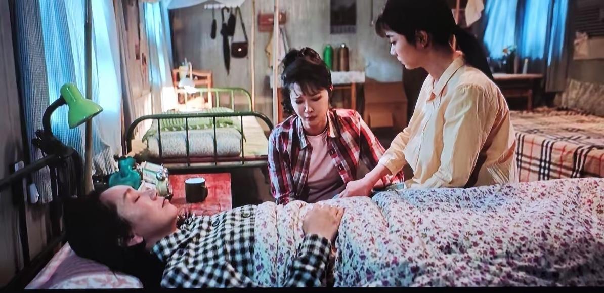 追剧《我的山与海》   这世上，还有治伤心的药，李娟吃了治伤心的药，就睡着了。