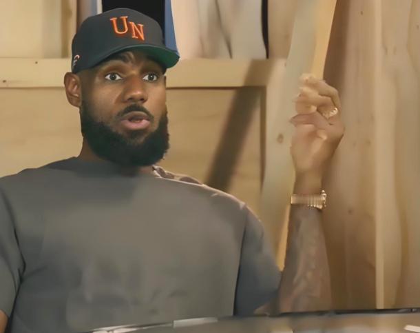 旧情难忘，詹姆斯至今对湖人送走浓眉耿耿于怀！

詹姆斯在湖人的旅程恐怕真的要结束