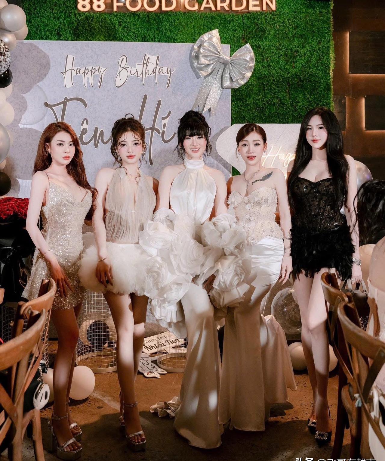 越南厂新主管来就赶走老团队，

要换新人，

结果栽了还留怪话.

2021年1