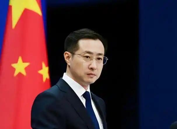 就在刚刚，

中国外交部发布严正声明，

3月24日，中国外交部称：一名自称为日