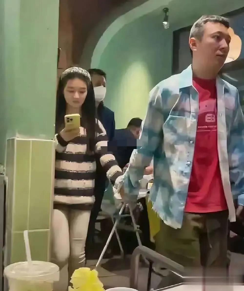 这小子敢和我抢女人，该怎么收拾他？
