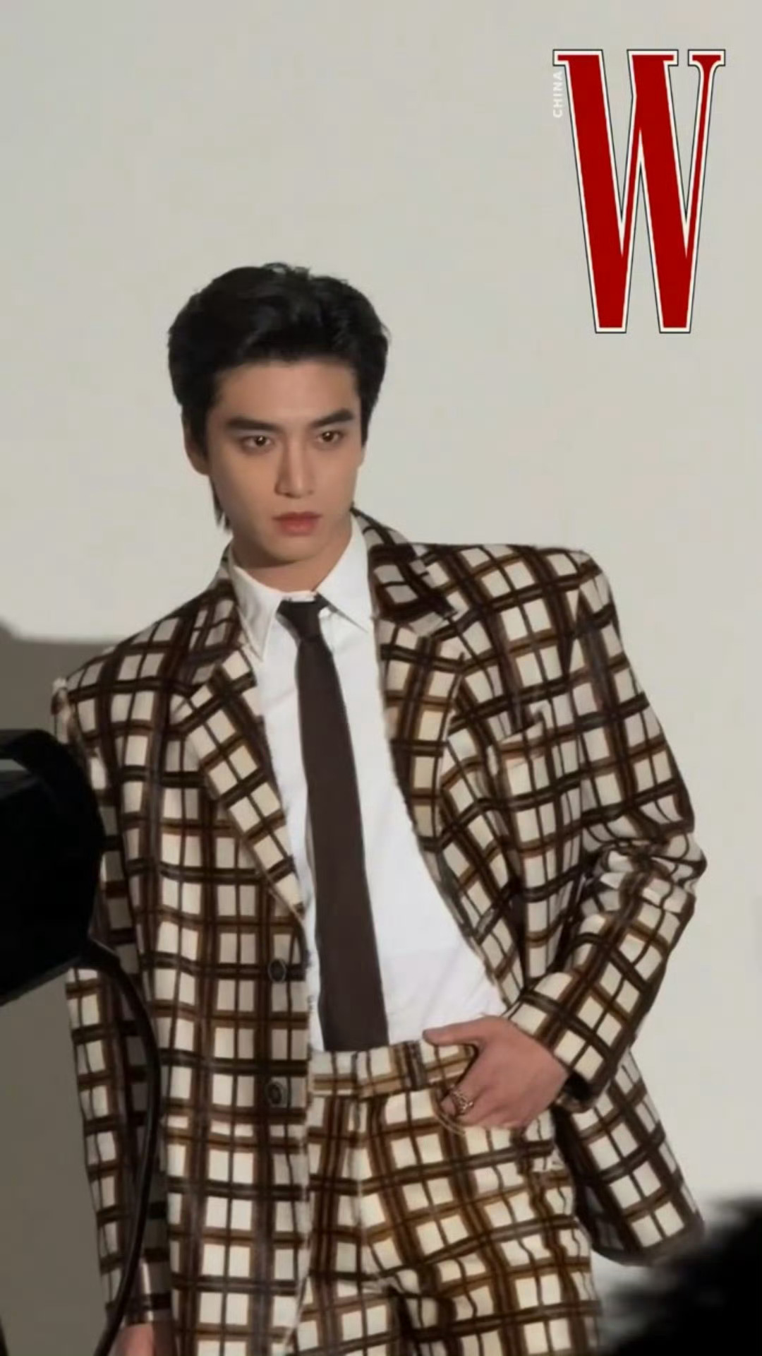 除了张康乐，还有谁能驾驭这套衣服 ​​​