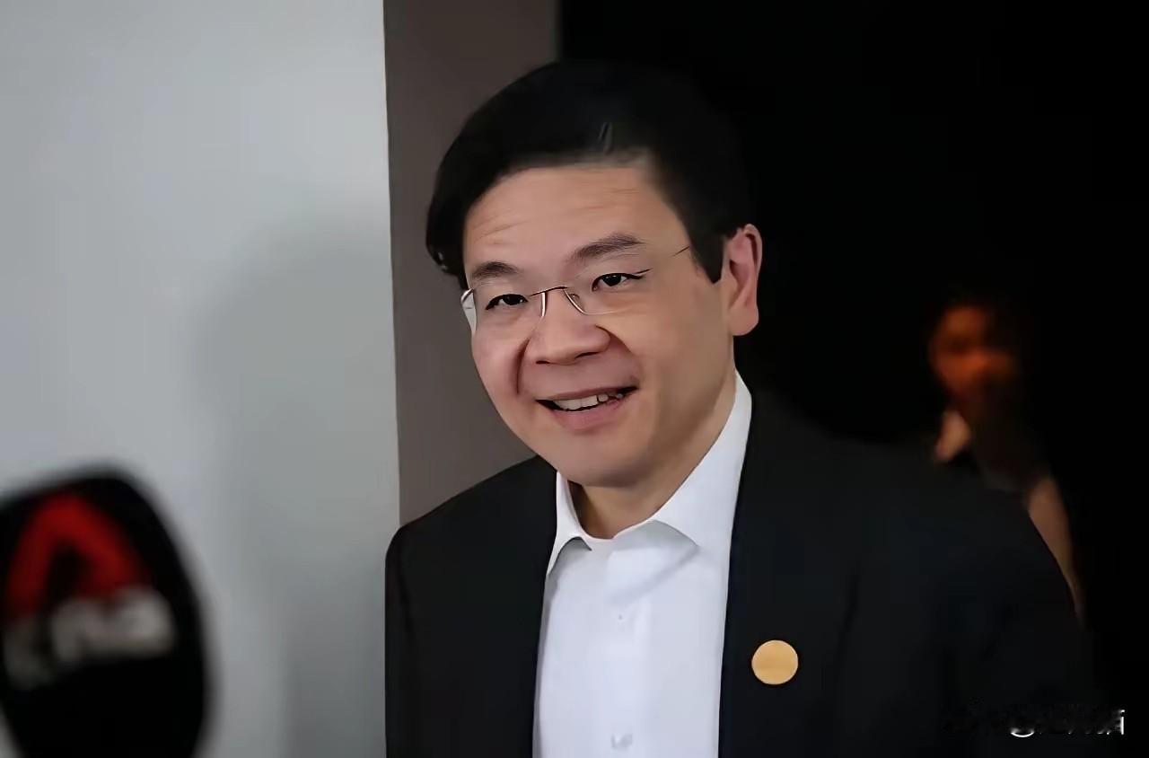 新加坡在黄循财当总理之后，对华态度就迅速转为对抗。凡是那些对华不友好的，黄循财都