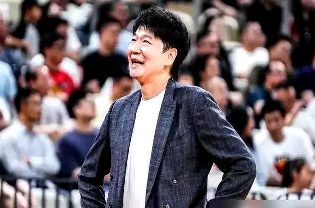山东男篮这是直接缴枪了？
 

季后赛首战辽宁，主教练邱彪直接把核心后卫高诗岩拿