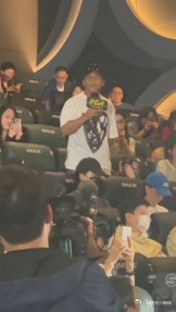 宋小宝想给毕正明的证明改名宋小宝 拿来吧你 偶然跟朋友聊国庆档新片，她立马安利宋