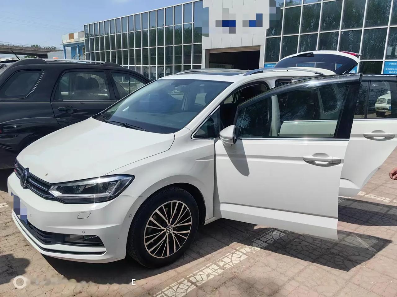 给辽宁的哥又淘了一个途安

这个途安一波三折，从去年5月份就开始收定金了，他也不