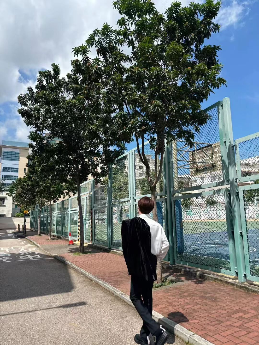 这完全就是我学长[跪了][跪了][跪了] ​​​