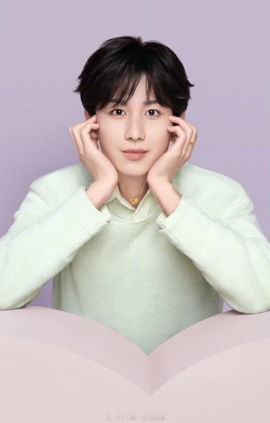 成毅六福珠宝全球代言人 今天宠幸大天鹅