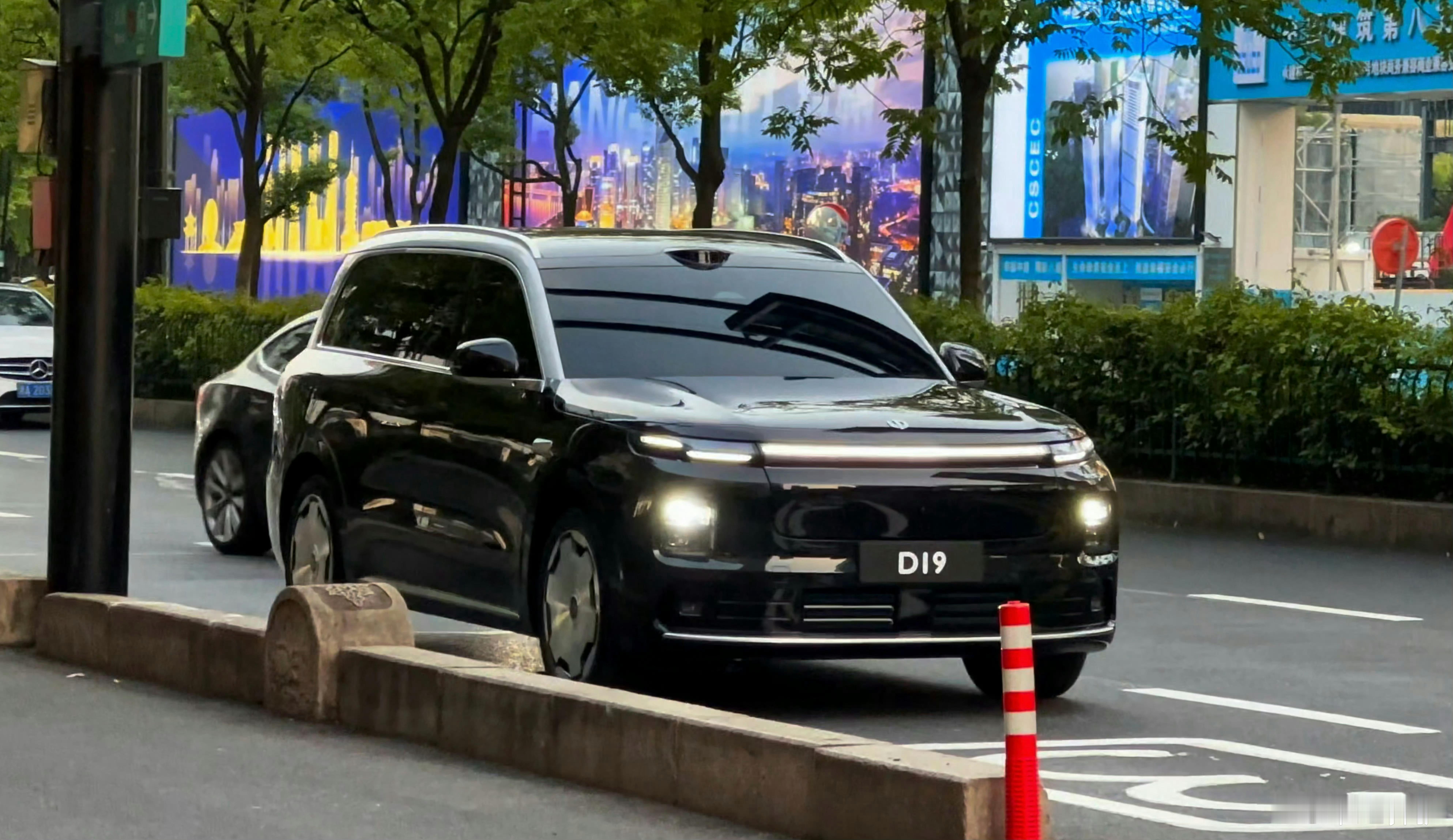 大六座SUV怎么选？不妨看看这五款，款款都有亮点随着多孩家庭数量与全家出行需求的