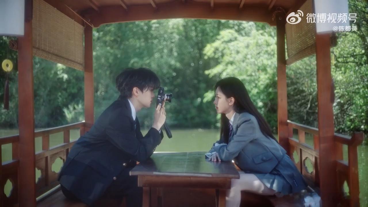 陈都灵周翊然翘楚双视角现代短片陈都灵周翊然请二搭现偶 陈都灵周翊然请二搭现偶哈哈