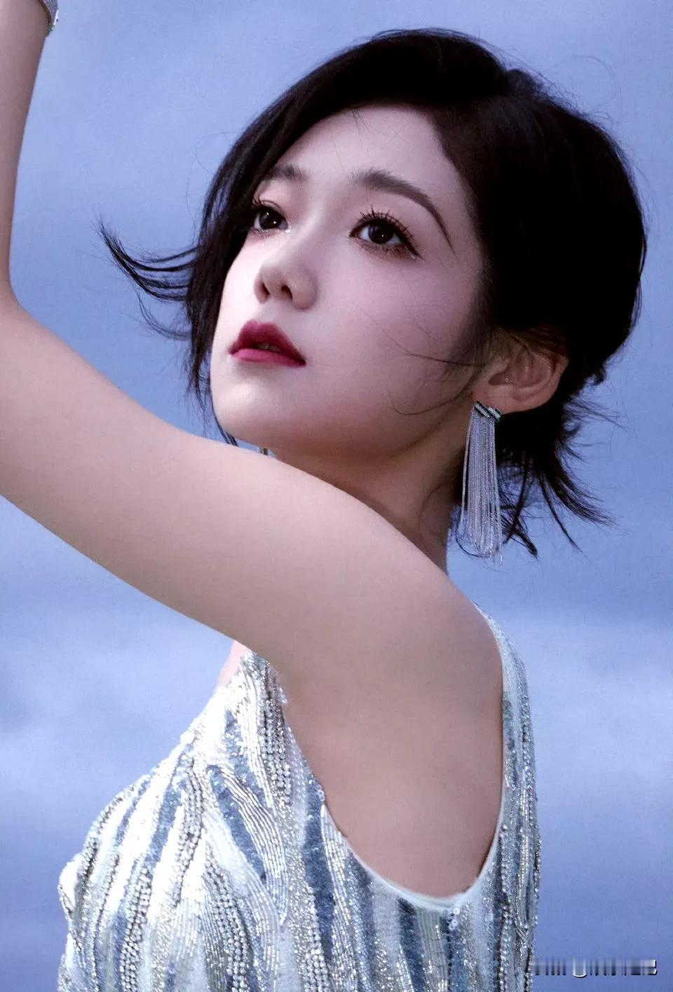 希林娜依高