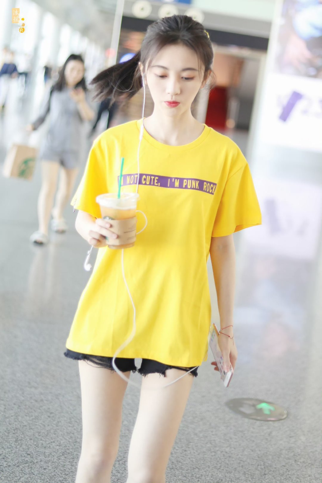 鞠婧祎 jjy鞠婧祎万花世界 jjy鞠婧祎苏绿夏 ＂浪漫定格在瑰海中，永不落幕爱