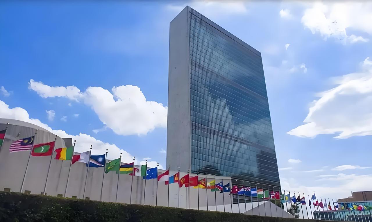 再次点赞！联合国又伸张正义帮了中国一把。

前几天，当记者提及东部战区演习的区域