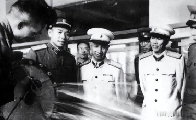 77年邓华强势重返军队，再提下放时那4位将领姓名，他们当年伸出援手，如今被郑重记