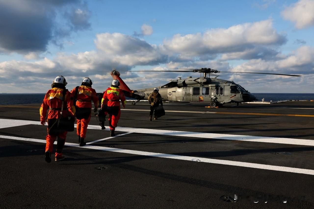 🇺🇸2026年1月28日，美国海军最新型航空母舰约翰·F·肯尼迪号（CVN-