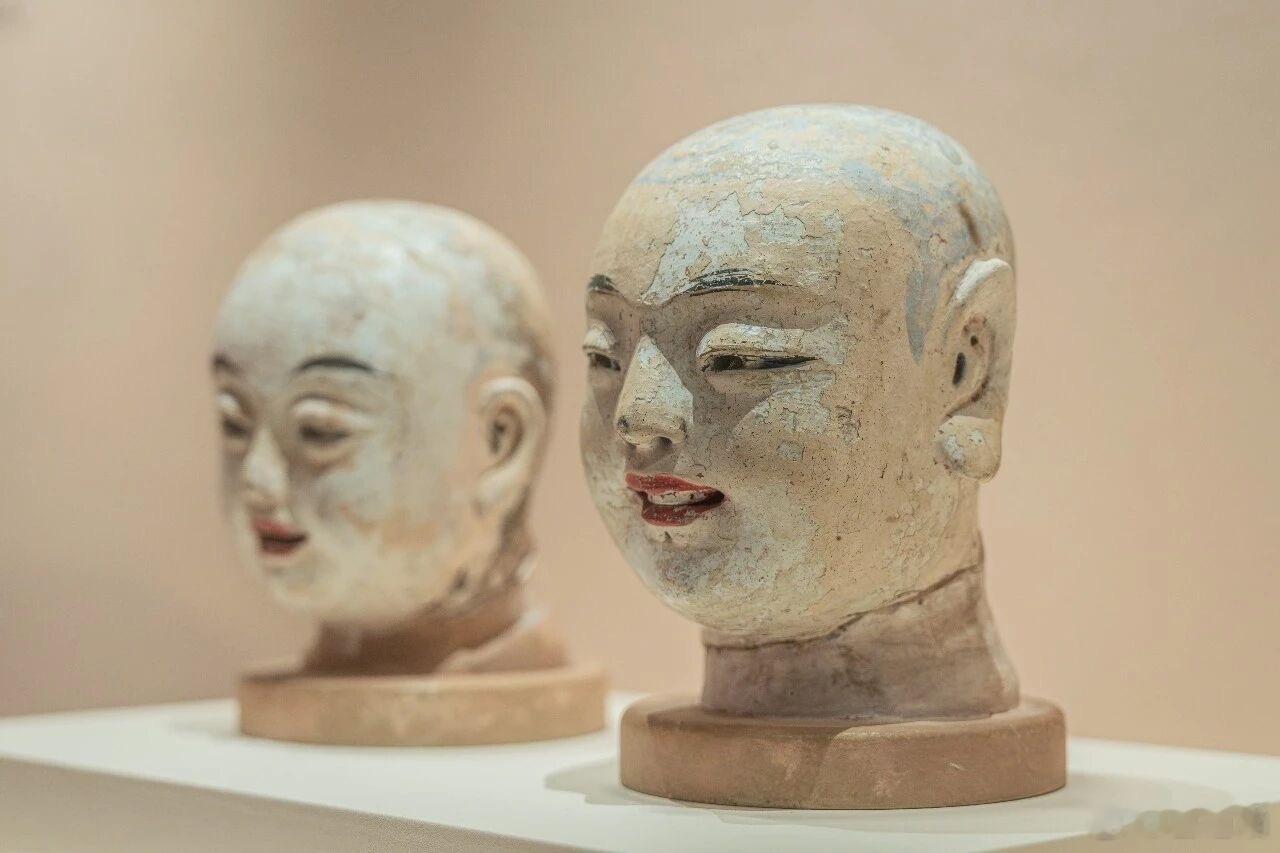 【图1】韦驮头像，宋金时期【图2】罗汉头像，明代【图3】左、中：弟子像，清代；右
