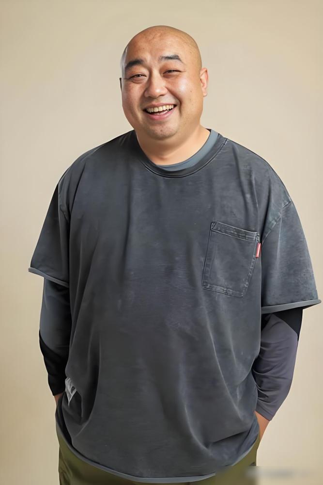 田曦薇是不是疯了？放着好好的“甜妹”不当，竟然跑去《逐玉》里单手扛猪！
 
你没