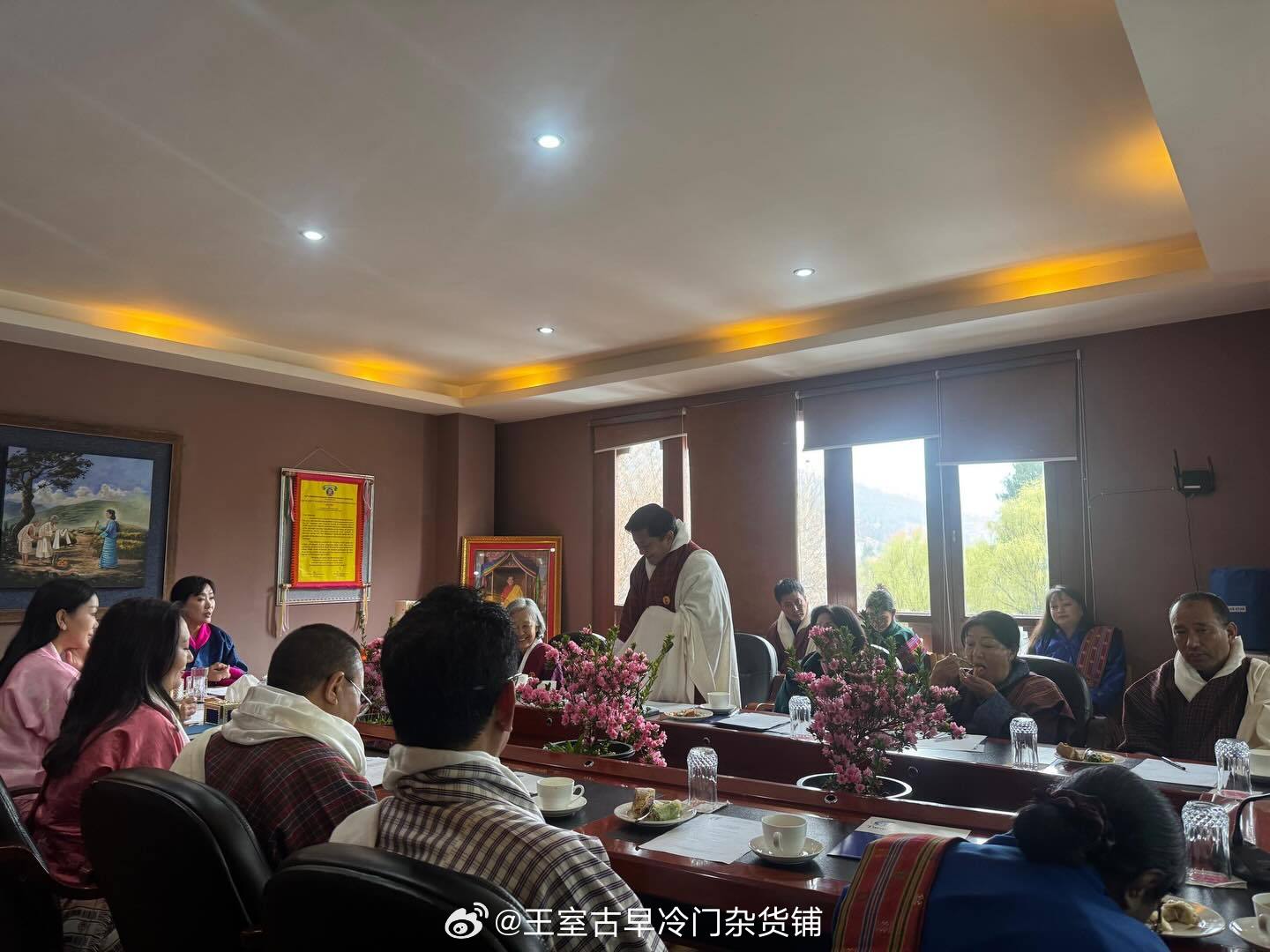 王室王室不丹王室 2026年3月13日，县长大妈出席名下基金会的董事会议。 