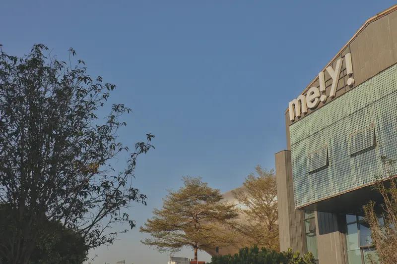 涨停第二天开盘就冲进去4.7买了2000股美盈森。心想这次了抓到大鱼了。

现在