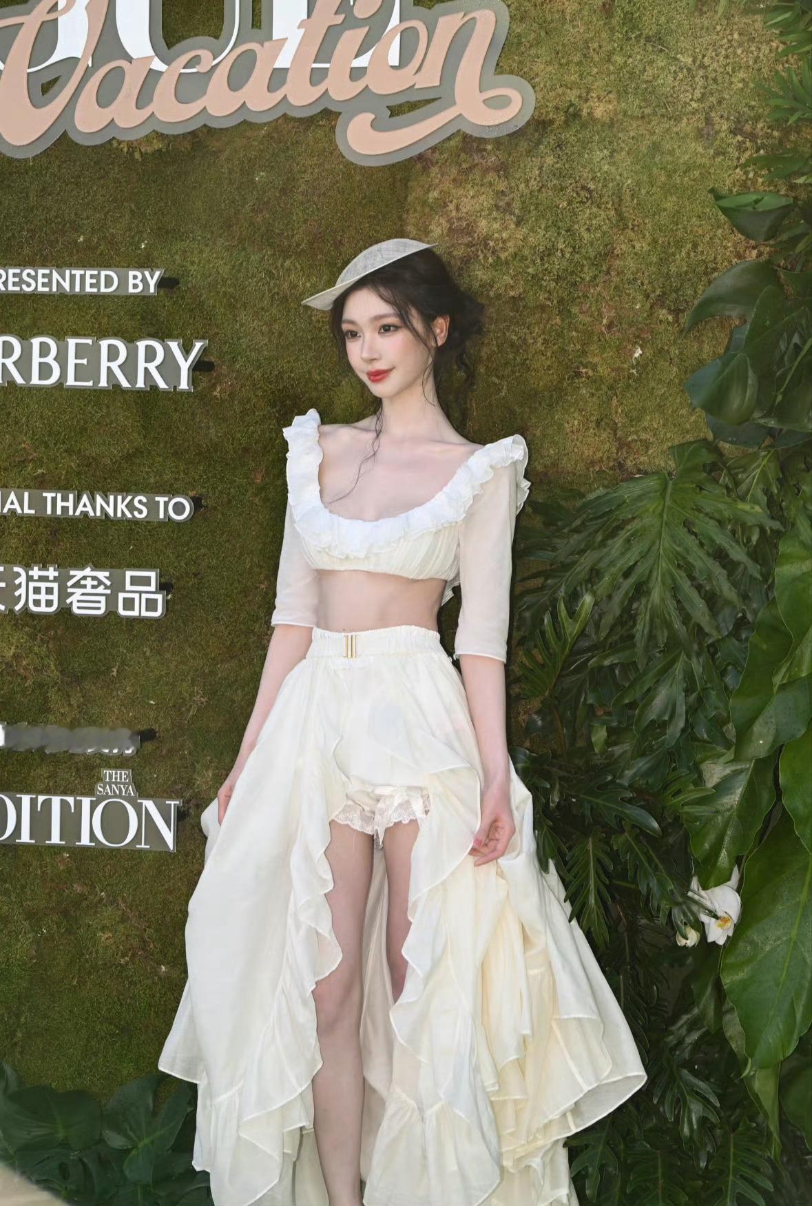 易梦玲审美，真的和第一次相比完全令人刮目相看[求饶]而且另一套也很好看，完全不输