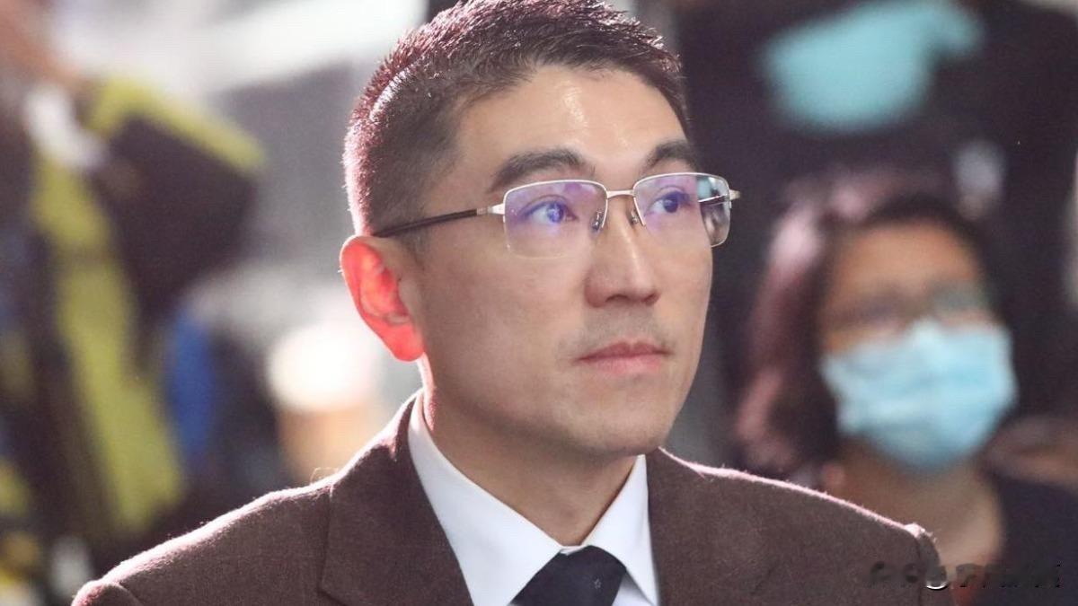 谢国梁惊传B流恶化病重！命理师早预言“点名基隆首长出事”

基隆市长谢国梁因为感