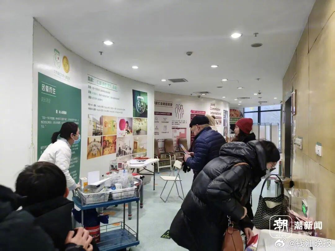 #情怀之外公益慈善如何持久#【“情怀大过能力”，李亚鹏一句独白成全网焦点，嫣然天