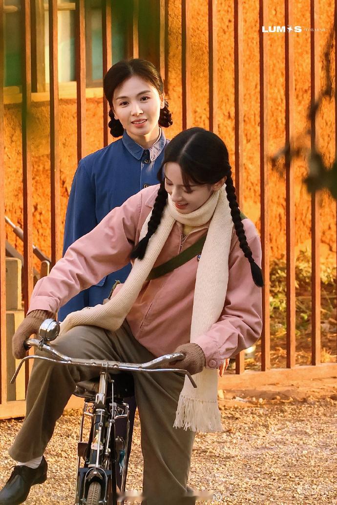 周也刘涛新剧路透周也刘涛新剧同框 周也刘涛新剧母女同框路透 ​​​