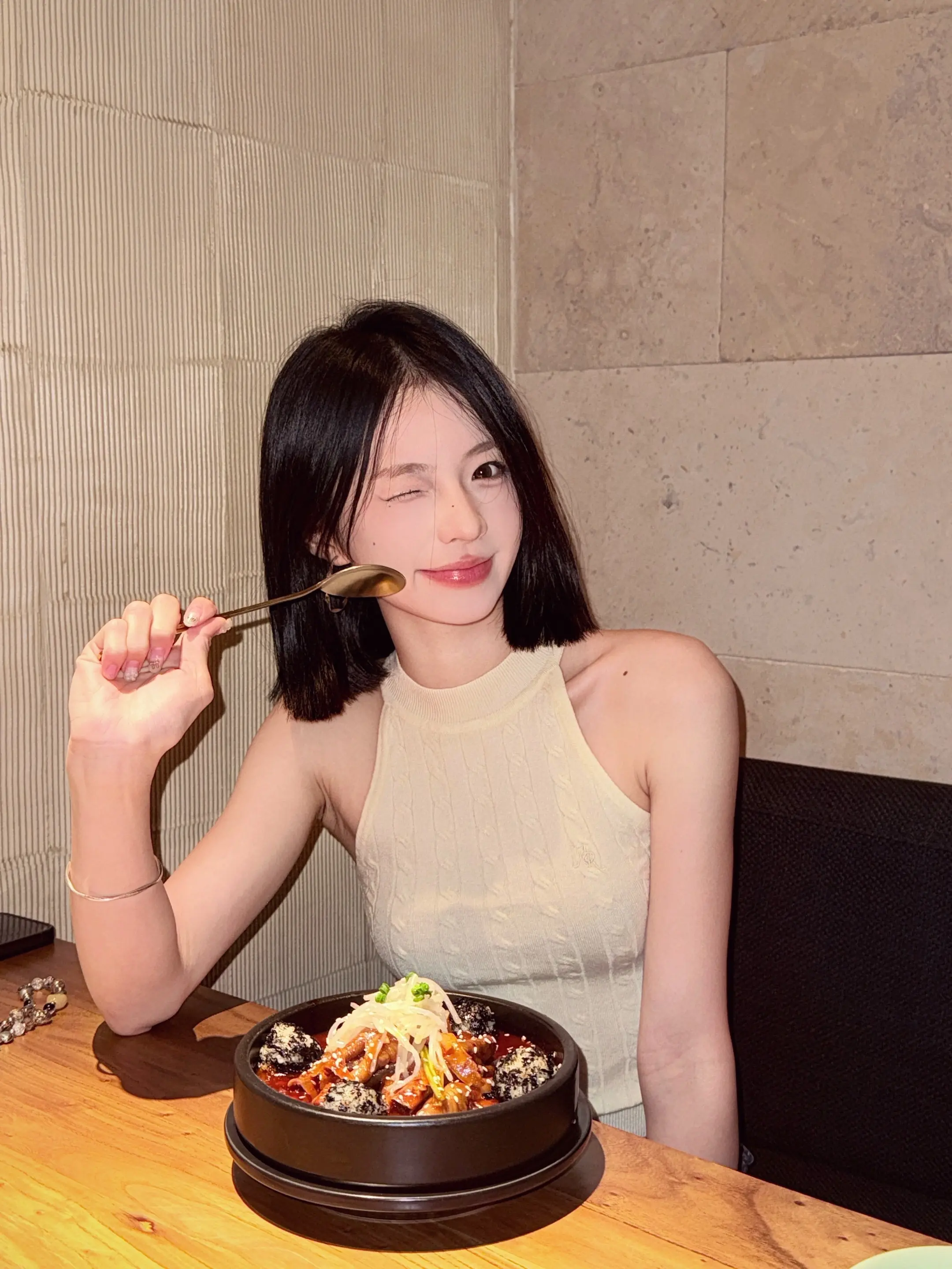要不要出来吃饭？