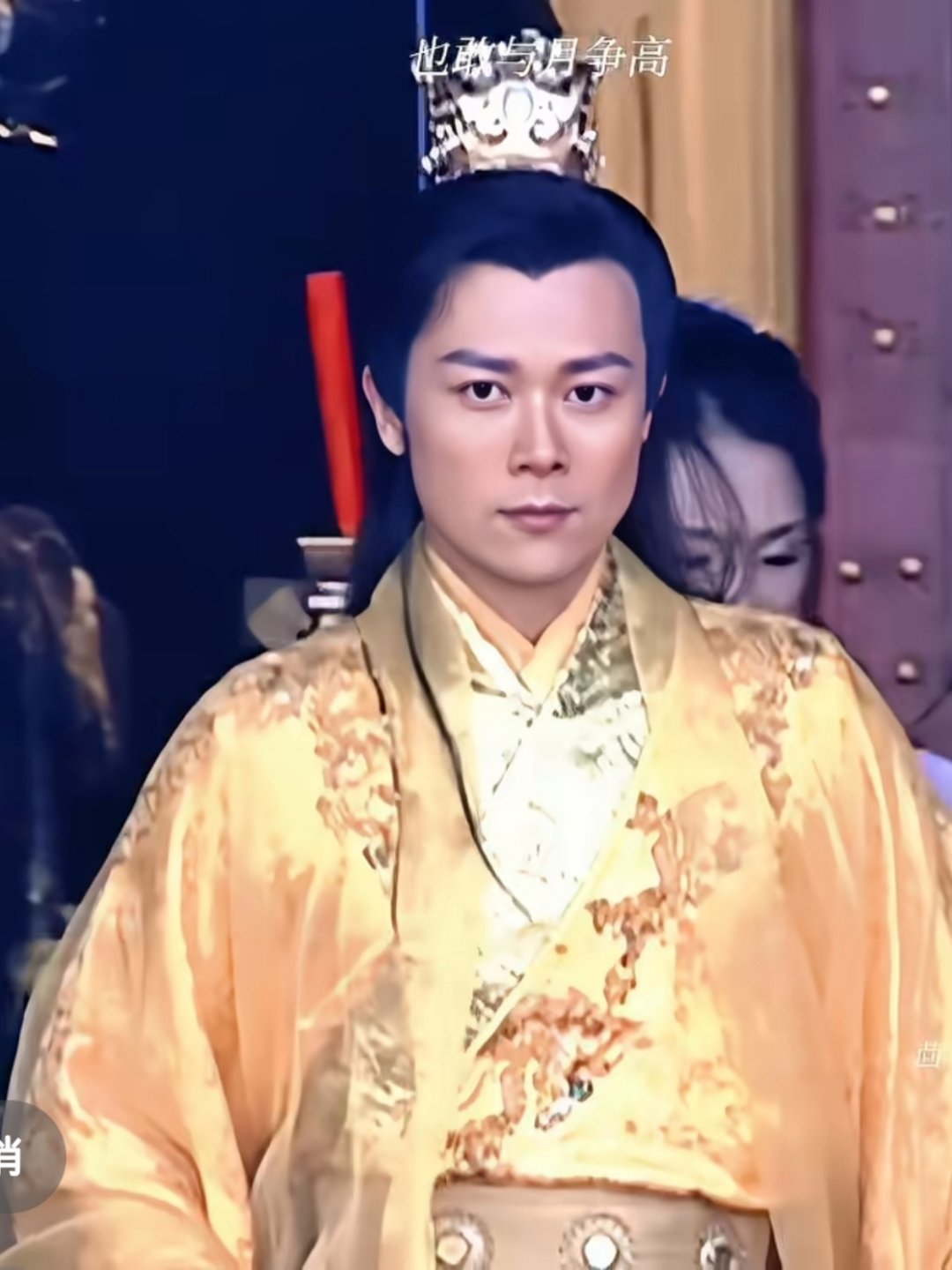 龙游天下的男主楚天佑，古装真的一绝，气质仪态把握的死死的，现代装看五官就差很多了