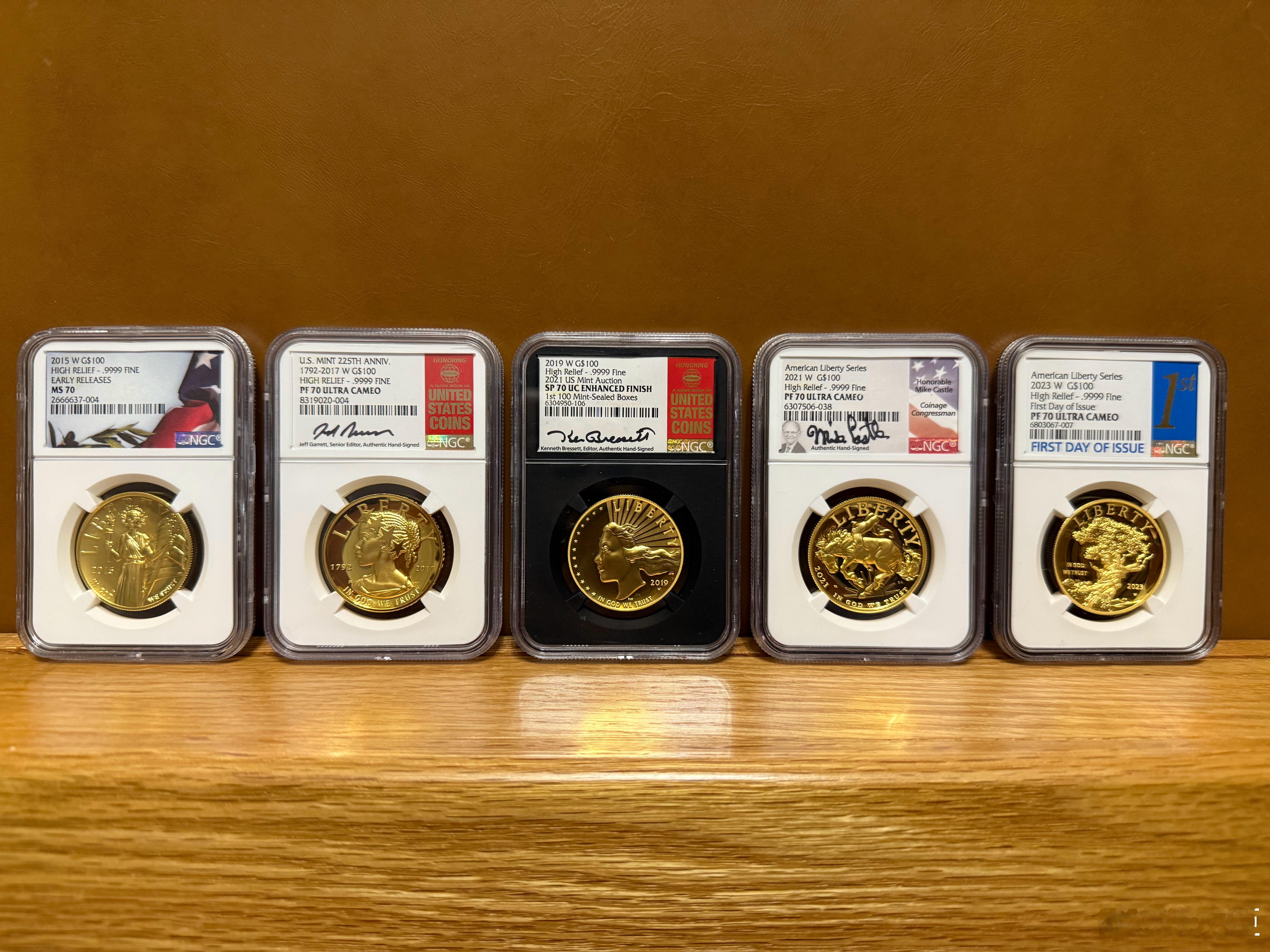 女子称30克手镯观望1年已接近4万黄金稳住了白银还在涨所以啊，遇到喜欢的东西，在