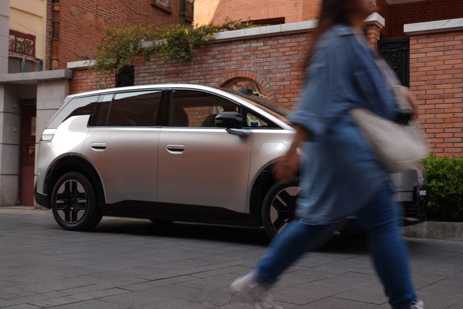 广汽即将上市新车埃安N60，由Benoit jacob领衔并以“Easy Lif