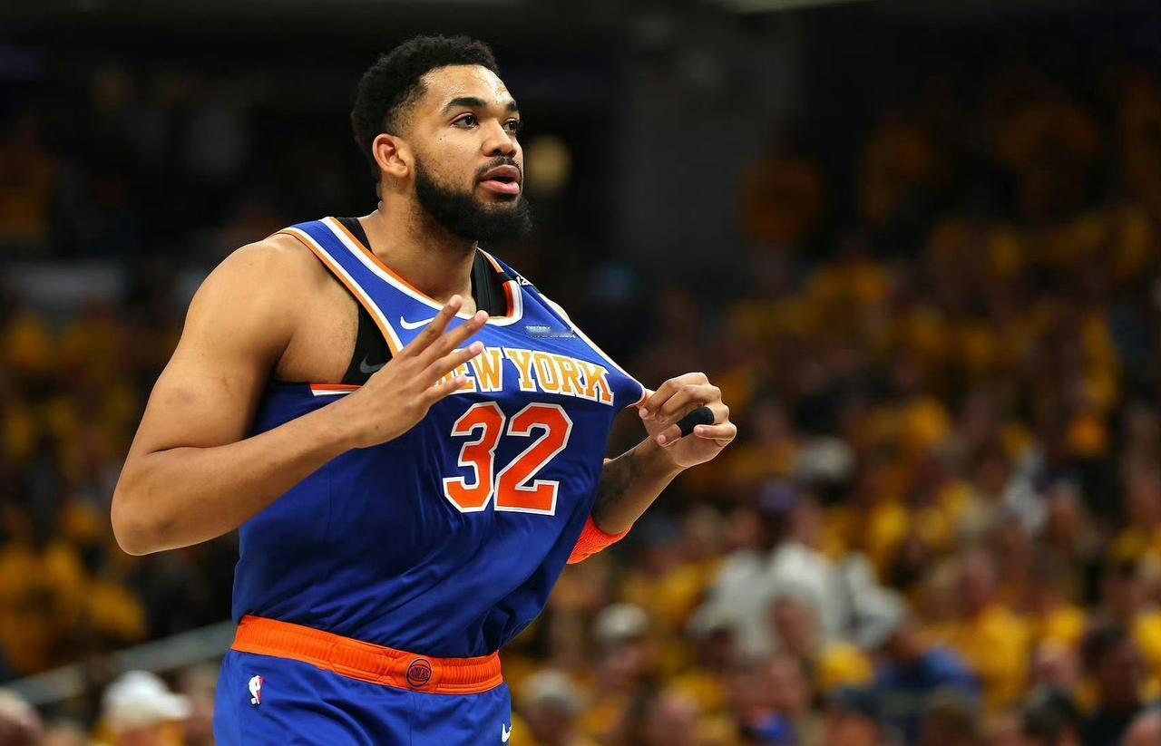 TheSteinLine：尼克斯队可能正在试探唐斯的交易市场。

“在尼克斯队内