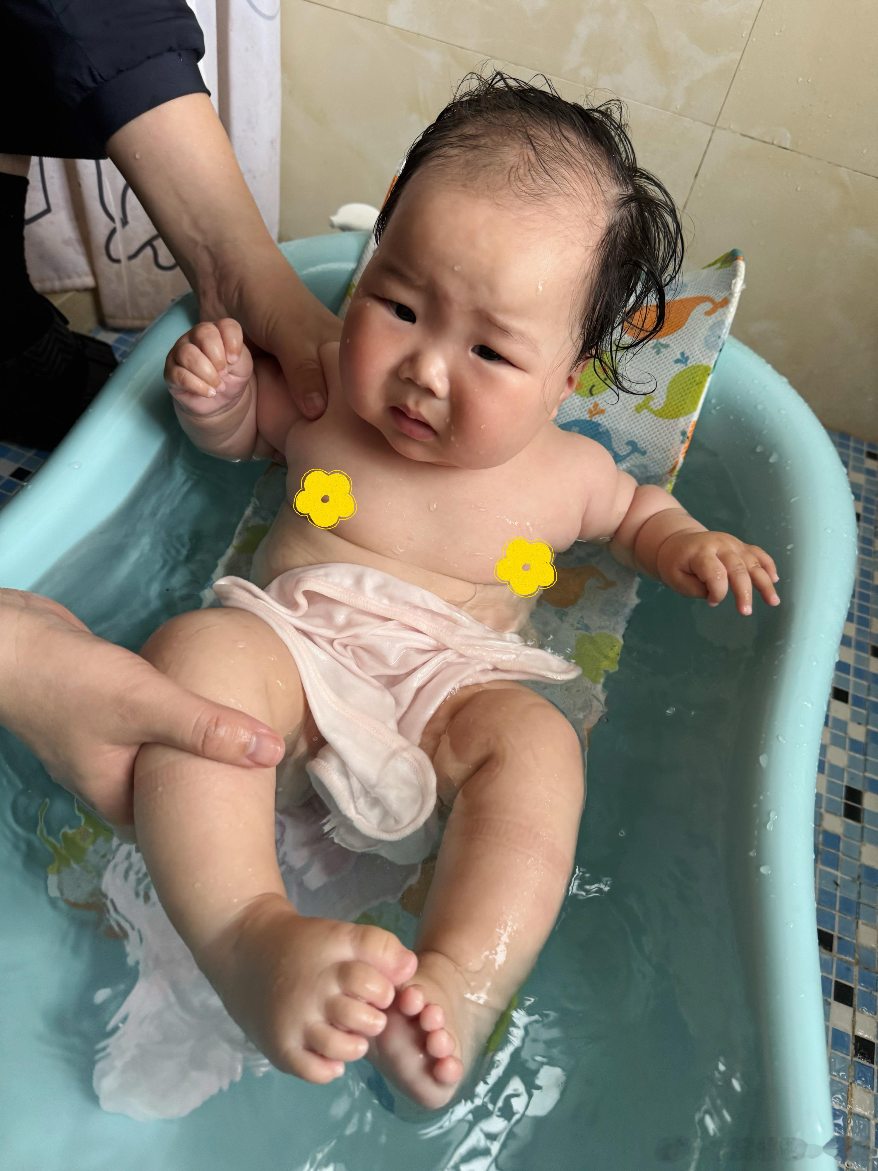 笑死，很怕水，每次洗澡都很紧张西瓜瓜瓜瓜瓜 ​​​