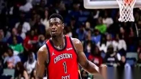 把锡安这种级别的“怪兽”摁在替补席上，
我第一反应是：又伤了？
结果看完全场，我