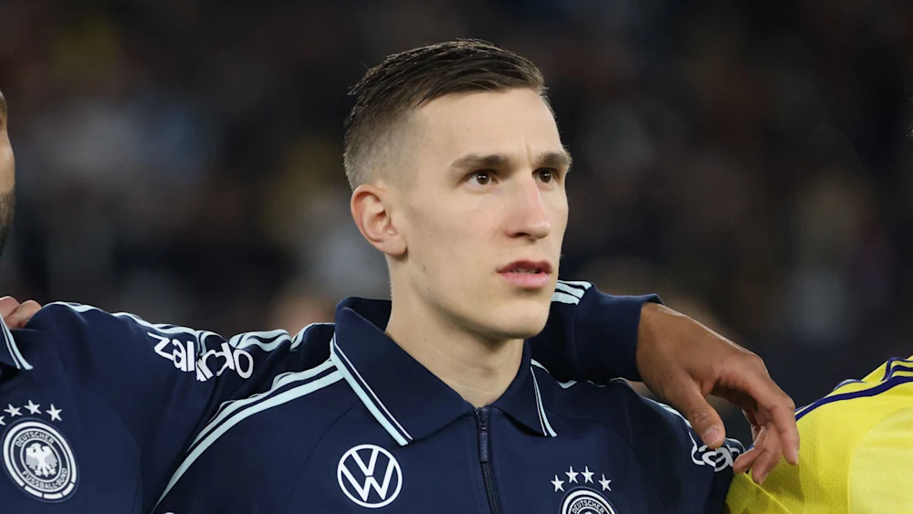 即将续约？施洛特贝克公开辟谣！施洛特贝克同多特蒙德的合同将于明夏到期。很明显，多