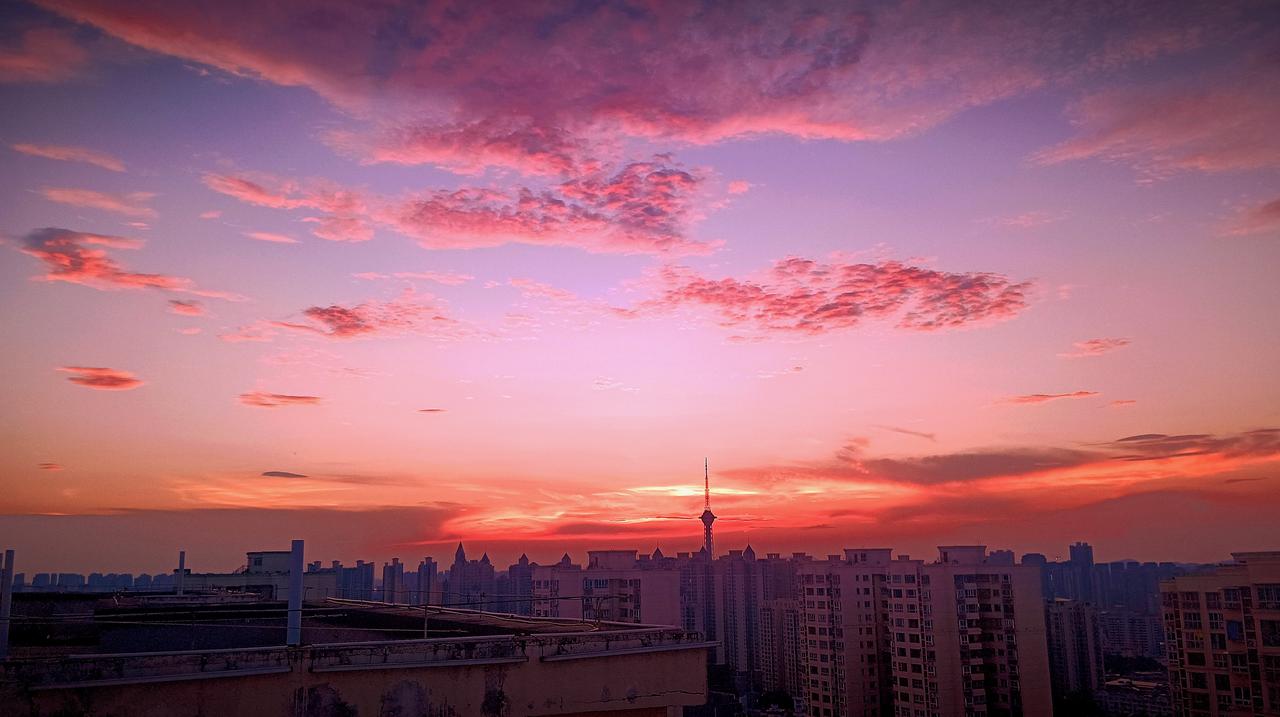 你对LV在中国的维权行为有何看法面对这种无赖，需要拉起法律物品，予以痛击！法官不