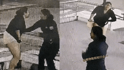 委内瑞拉女警这把枪拔得太随意

正跟姑娘站着说笑

嫌腰间配枪硌着

当街抽出来