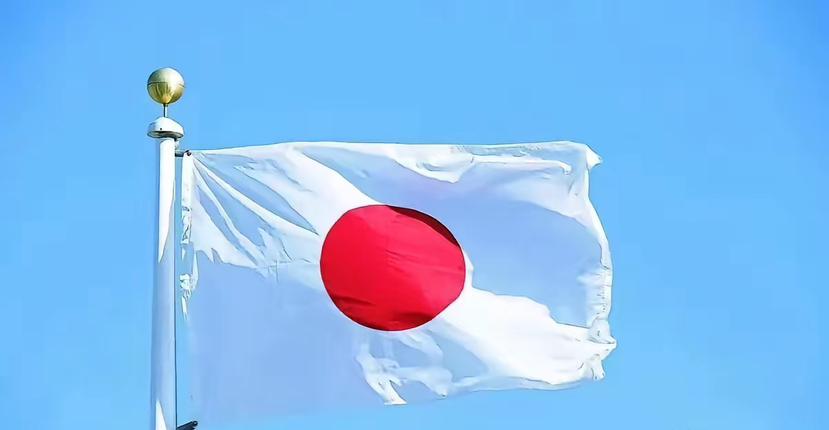 日本惊出一身冷汗！

日本军舰刚挑衅性的经过台湾海峡，朝鲜直接朝着日本经济海域方