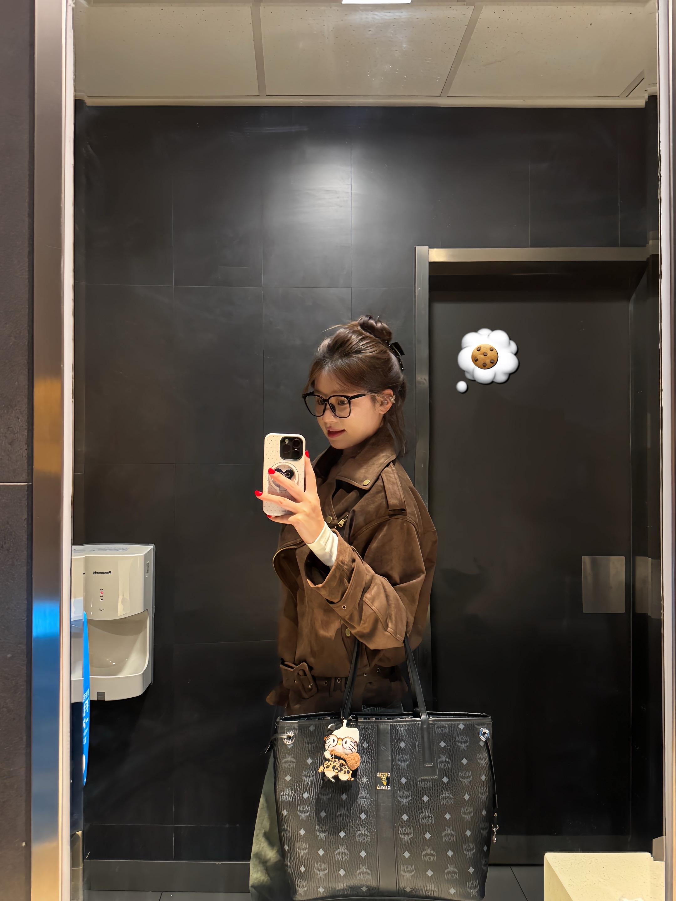 幸福对于我而言很简单 是有人记住我不经意说的话 然后在未来某天实现它